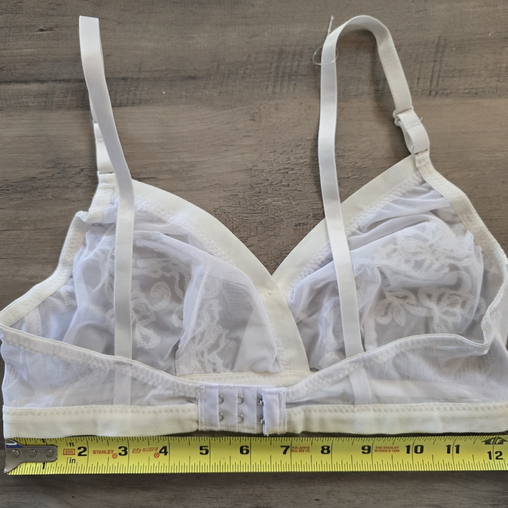 POL White Lace Bralette - Picture 2 of 3